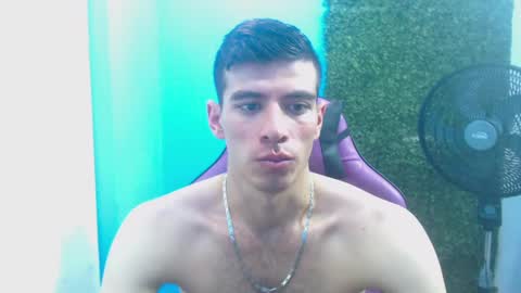 Snapshot of deiby_baby chatting on January 7, 2025, 8:42 pm DEIBY online show from January 7, 2025, 8:42 pm