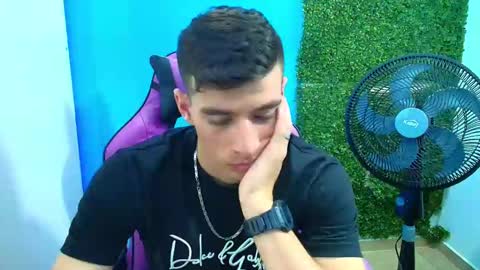 Snapshot of deiby_baby chatting on January 20, 2025, 9:11 pm DEIBY online show from January 20, 2025, 9:11 pm