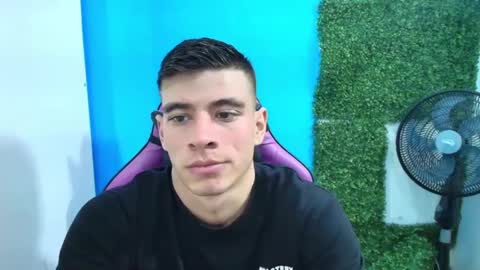 Snapshot of deiby_baby chatting on January 28, 2025, 1:18 am DEIBY online show from January 28, 2025, 1:18 am