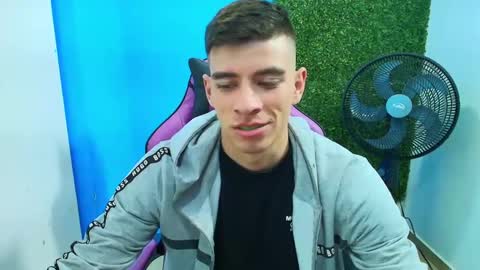 Snapshot of deiby_baby chatting on February 9, 2025, 4:57 am DEIBY online show from February 9, 2025, 4:57 am