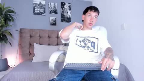 Snapshot of deibygan chatting on March 3, 2026, 8:26 pm Deiby online show from March 3, 2026, 8:26 pm