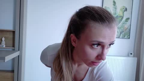 Snapshot of deidi_sweet chatting on December 4, 2025, 12:58 pm Di online show from December 4, 2025, 12:58 pm