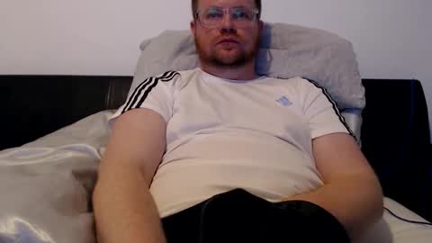 Deise Dude online show from April 8, 2026, 11:27 pm