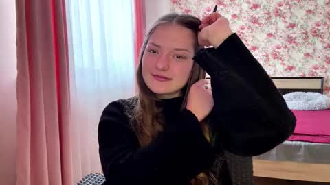 Mila online show from February 6, 2026, 8:29 am