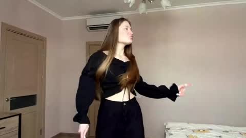 Mila online show from February 24, 2026, 7:17 am