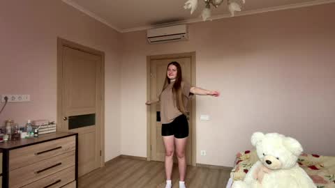 Mila online show from March 30, 2026, 9:32 am