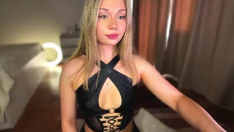 Snapshot of delanona chatting on June 30, 2026, 5:41 am Dia online show from June 30, 2026, 5:41 am