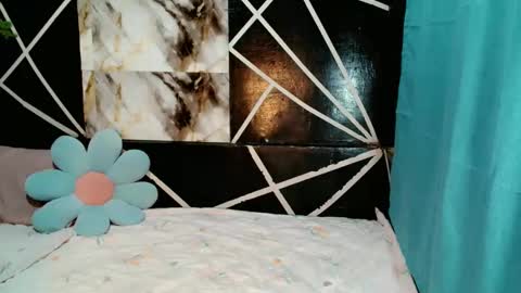 delicious_cum_girlxx online show from January 14, 2026, 11:20 pm