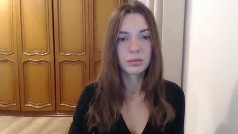 Aurora online show from November 3, 2025, 6:25 am