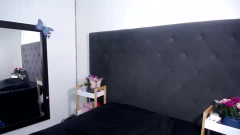 Delilah Blaze online show from May 19, 2026, 2:18 am