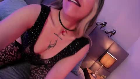 della online show from October 10, 2025, 9:47 pm