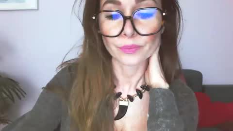 delilah_sweet online show from April 8, 2026, 4:07 pm