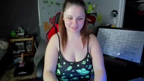 Delilah Fields online show from May 21, 2026, 4:19 am