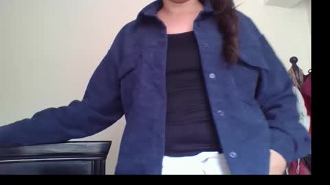 Della Helena online show from December 21, 2025, 4:58 pm