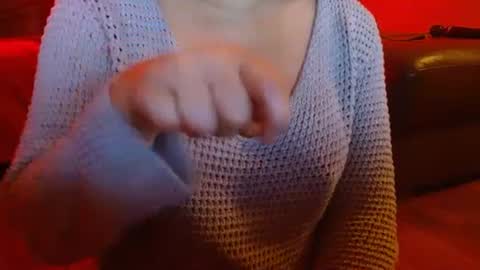 Snapshot of delphine_x chatting on January 26, 2025, 8:34 pm Delphine online show from January 26, 2025, 8:34 pm