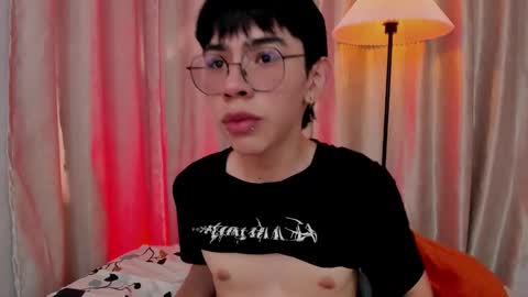 Snapshot of demian_hush chatting on February 21, 2026, 7:26 pm demian_hush online show from February 21, 2026, 7:26 pm