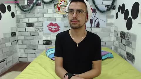 demian_val_4 online show from December 23, 2024, 9:29 pm