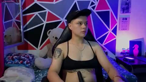 Snapshot of demimoore222 chatting on January 6, 2026, 12:47 am DEMI online show from January 6, 2026, 12:47 am