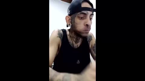 Snapshot of demon_rose_ chatting on May 24, 2026, 1:43 am demon_rose_ online show from May 24, 2026, 1:43 am