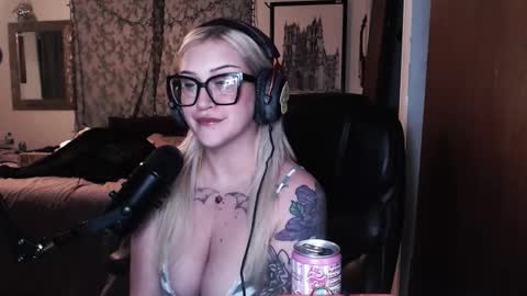 Snapshot of demongf chatting on March 9, 2026, 1:53 am Demoness Mina online show from March 9, 2026, 1:53 am