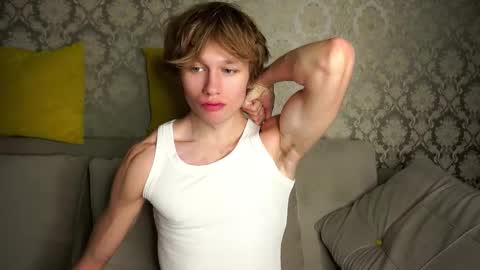 Snapshot of demoninangel chatting on February 4, 2026, 5:35 am Dave19 online show from February 4, 2026, 5:35 am