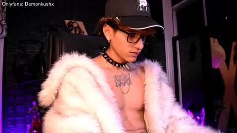 DemonKush online show from November 30, 2025, 9:13 am