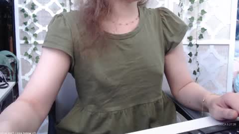 Snapshot of demuredeliah chatting on May 28, 2026, 8:28 pm Deliah online show from May 28, 2026, 8:28 pm