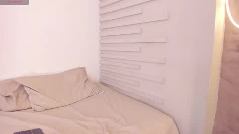 Snapshot of demy_ruiz chatting on February 24, 2025, 5:43 am demy_ruiz online show from February 24, 2025, 5:43 am