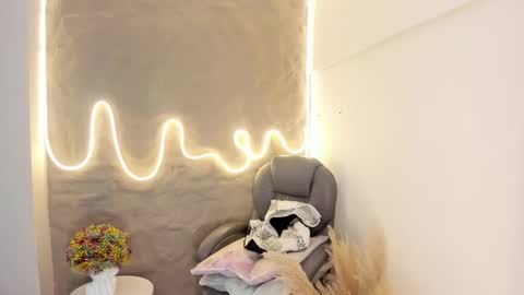 Snapshot of demy_ruiz chatting on March 6, 2025, 8:41 am demy_ruiz online show from March 6, 2025, 8:41 am