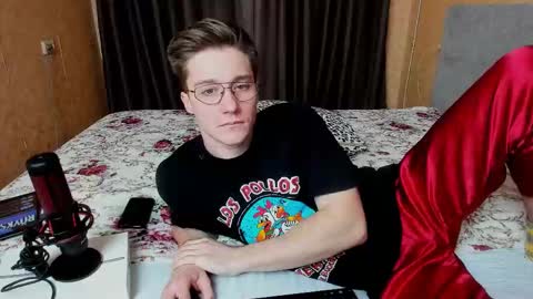 Deni online show from November 9, 2025, 7:23 pm