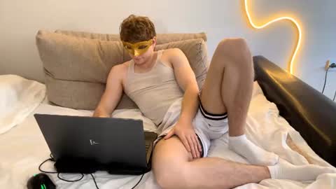 Snapshot of deniel_horny chatting on June 13, 2026, 8:34 am Deni online show from June 13, 2026, 8:34 am