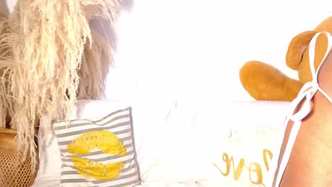 Snapshot of deniisswet chatting on October 24, 2025, 12:45 pm online show from October 24, 2025, 12:45 pm