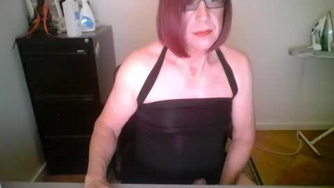 Snapshot of denisecd111 chatting on December 22, 2025, 1:30 pm denisecd111 online show from December 22, 2025, 1:30 pm