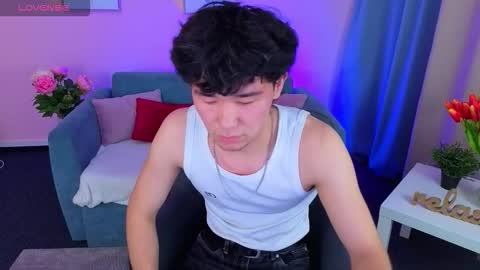 Snapshot of denishunter chatting on November 16, 2025, 2:33 pm denishunter online show from November 16, 2025, 2:33 pm