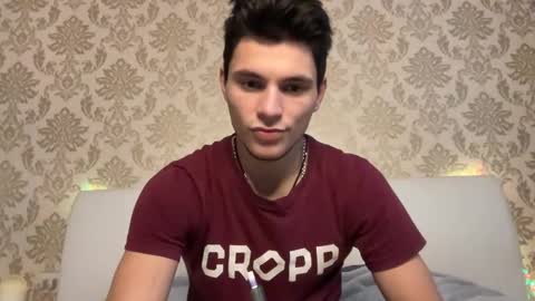 Snapshot of denlover chatting on December 29, 2024, 12:01 pm Den online show from December 29, 2024, 12:01 pm