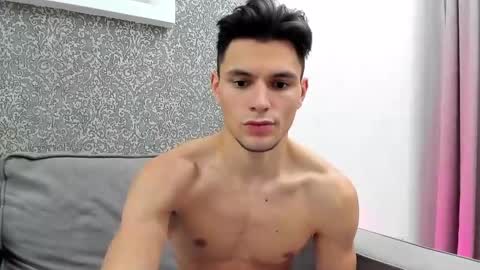 Snapshot of denlover chatting on February 25, 2025, 5:47 pm Den online show from February 25, 2025, 5:47 pm