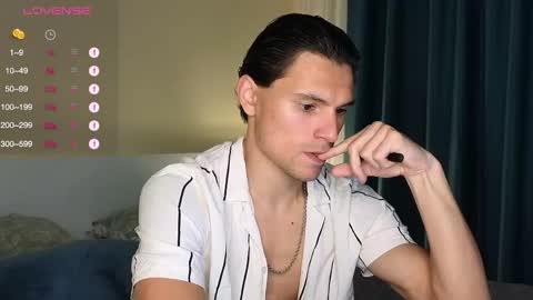 Snapshot of denlover chatting on April 27, 2026, 11:08 am Den online show from April 27, 2026, 11:08 am