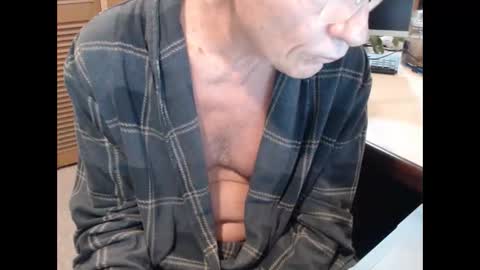 Snapshot of denn_jett chatting on December 21, 2025, 11:06 am Den Jet online show from December 21, 2025, 11:06 am