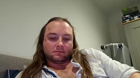 dennis210586 online show from December 31, 2024, 2:29 am