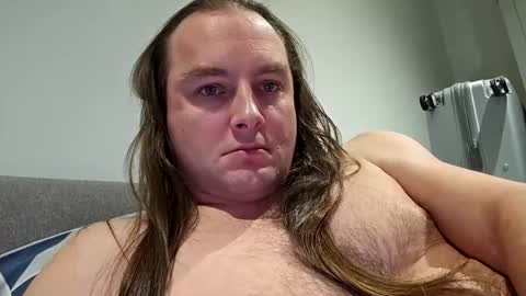 dennis210586 online show from February 28, 2025, 11:01 pm