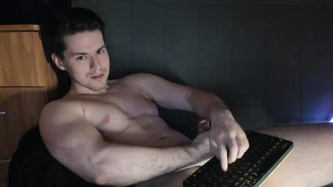 Snapshot of dennis_night chatting on December 5, 2024, 12:19 am Den online show from December 5, 2024, 12:19 am