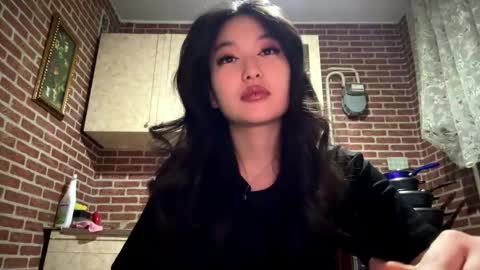 Snapshot of denysebernacchi chatting on January 9, 2026, 2:09 pm Emma online show from January 9, 2026, 2:09 pm