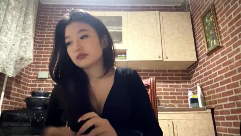 Snapshot of denysebernacchi chatting on February 15, 2026, 2:14 pm Emma online show from February 15, 2026, 2:14 pm
