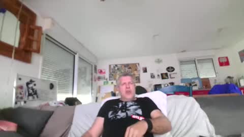 Snapshot of denzel455 chatting on January 25, 2025, 10:29 am denzel455 online show from January 25, 2025, 10:29 am