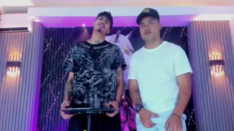 dereck_bbc online show from December 22, 2025, 4:26 pm