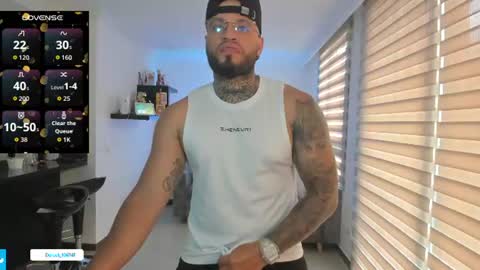 Snapshot of dereckgreen chatting on July 10, 2026, 8:22 pm dereckgreen online show from July 10, 2026, 8:22 pm