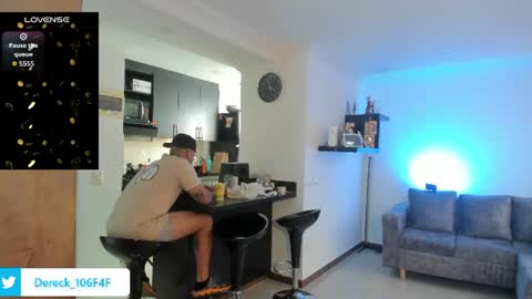 Snapshot of dereckgreen chatting on July 17, 2026, 8:57 pm dereckgreen online show from July 17, 2026, 8:57 pm