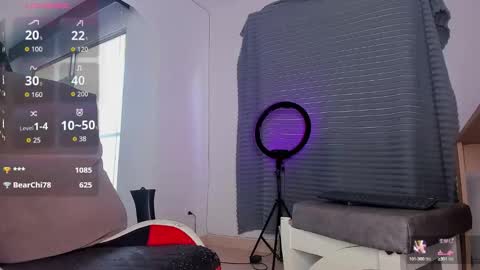 Snapshot of dereckhardd chatting on September 28, 2025, 6:02 pm dereckhardd online show from September 28, 2025, 6:02 pm