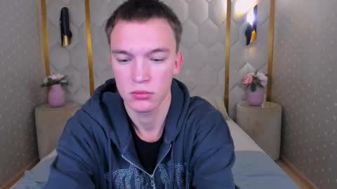 Snapshot of derek_banville chatting on November 18, 2025, 1:04 pm Derek online show from November 18, 2025, 1:04 pm