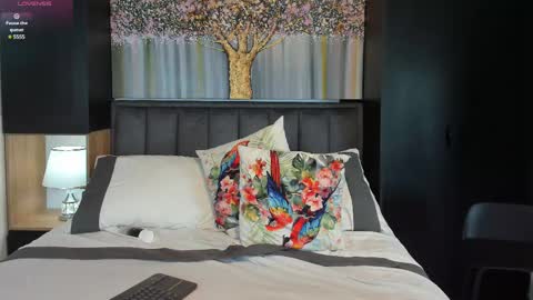 Derek Hussain online show from January 4, 2025, 2:14 am